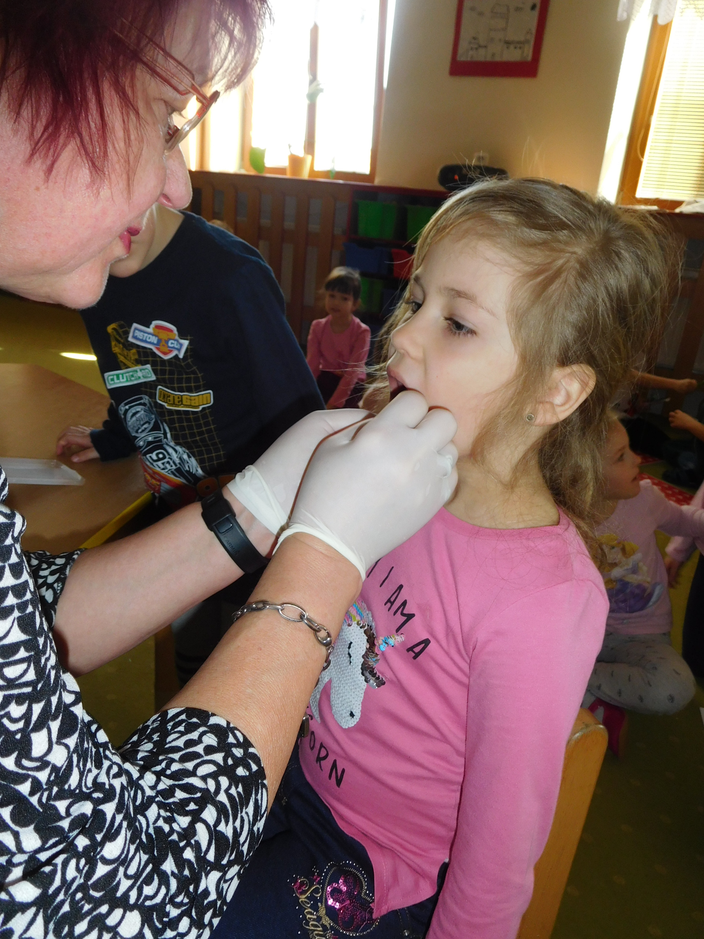 Péče o zuby Mš u parku